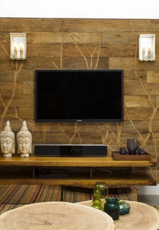 Деревянная панель на стену под телевизор