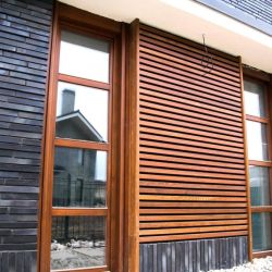 Обновить фасад деревянного дома