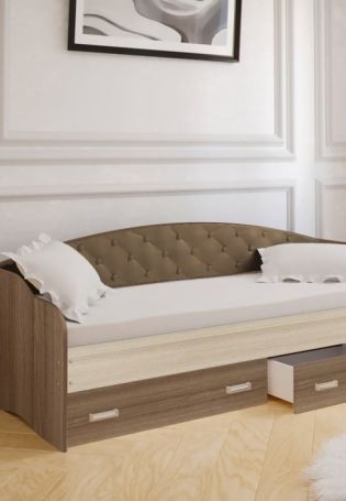 Кровать с двумя мягкими спинками