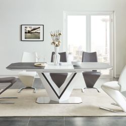 Современные столы и стулья для гостиной