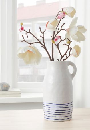 Керамическая ваза в скандинавском стиле