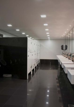 Виды дизайнов туалета в школе
