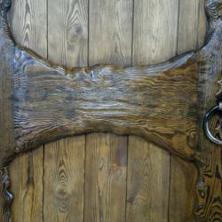 Деревянные двери под старину фото