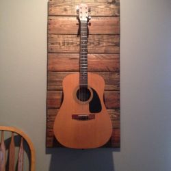 Полка для гитары на стену