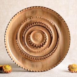Декоративные тарелки из дерева