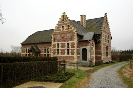 Голландский стиль дома фасад