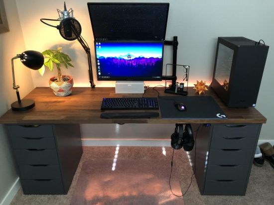 Компьютерные столы для работы дома