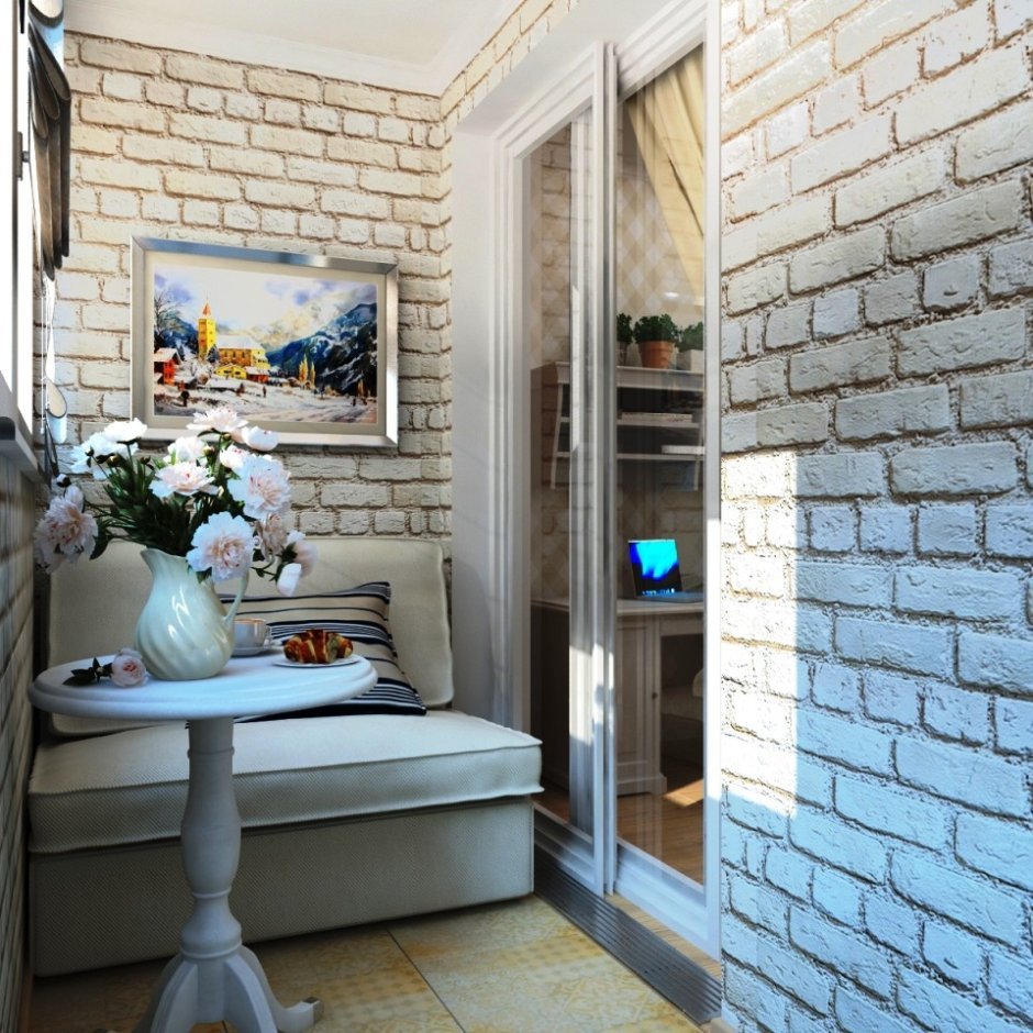 Балкон с кирпичной стеной