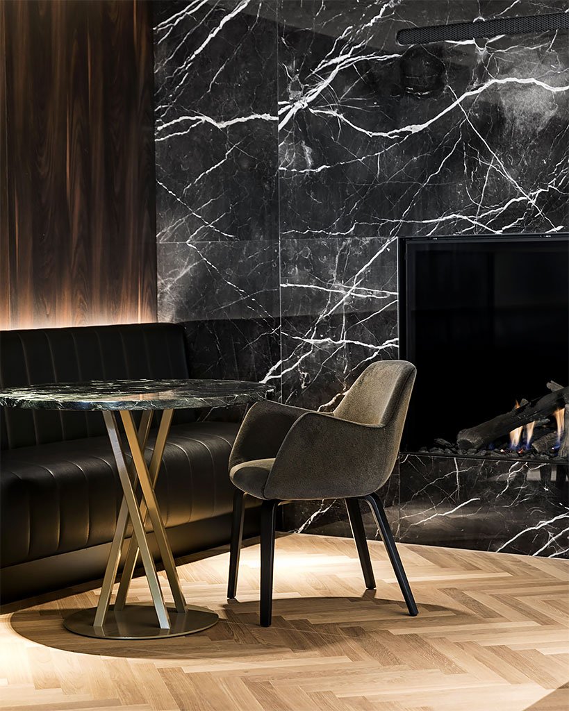 Черный мрамор Неро Маркина