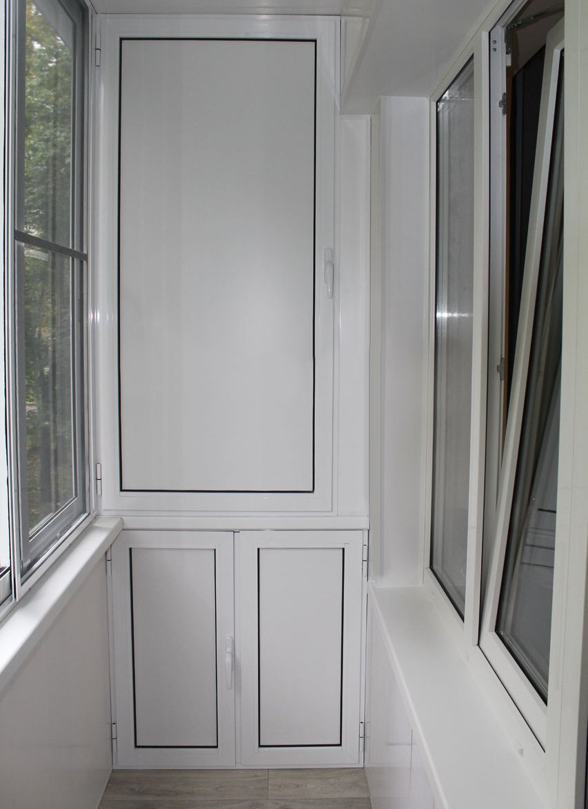 Алюминиевый шкаф на балкон