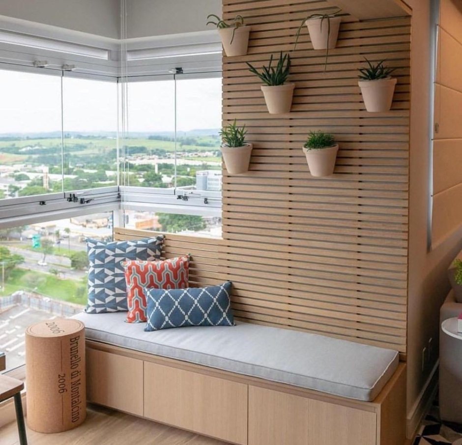 Интерьер балкона