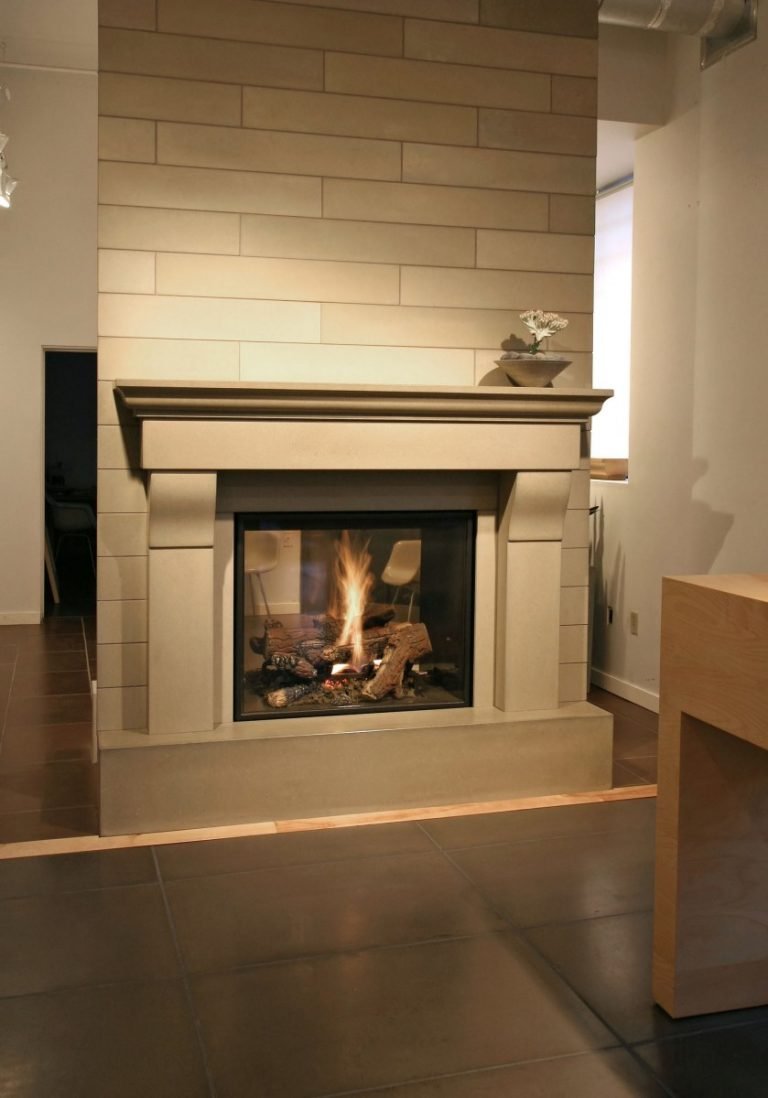 Мраморный камин в интерьере