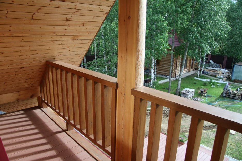 Балкон в деревянном доме