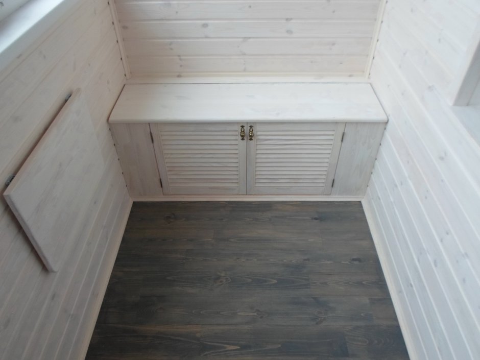 Ящик для хранения овощей на балконе