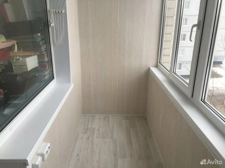 Отделка балкона панелями