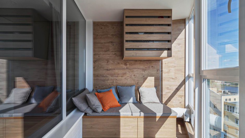 Сплит система на балконе внешний блок