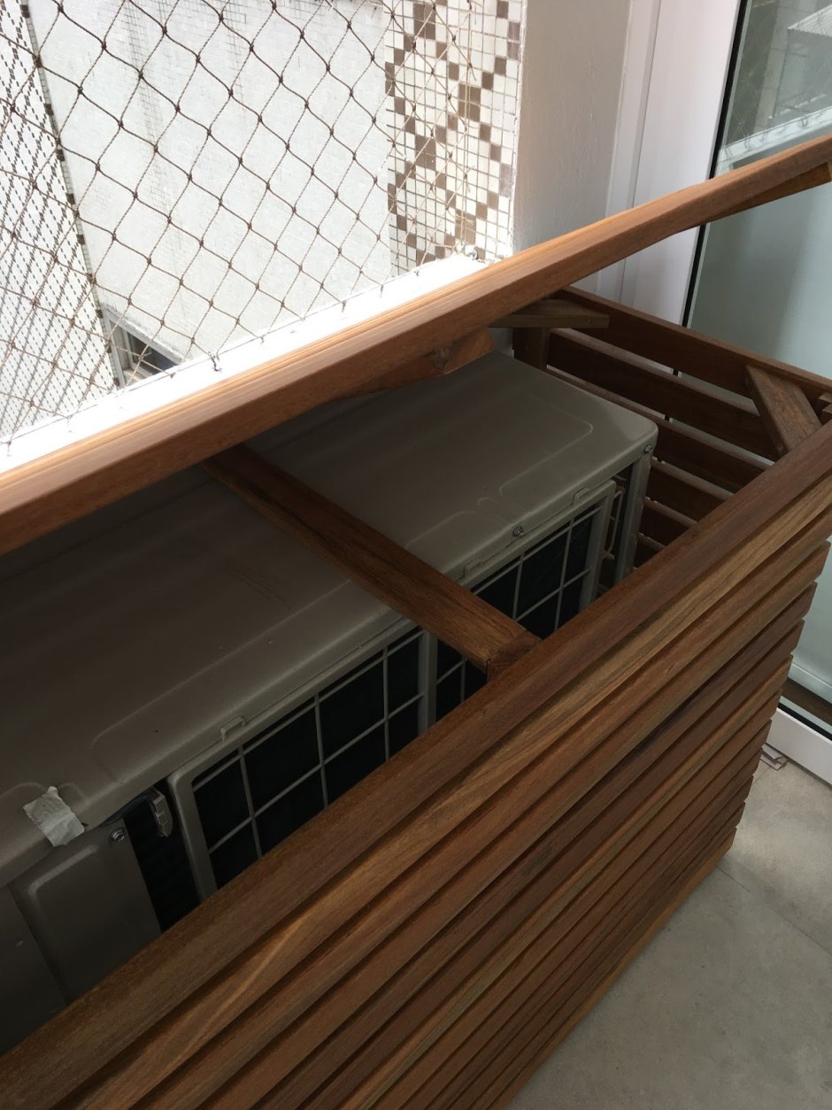 Пластиковый шкаф на балкон