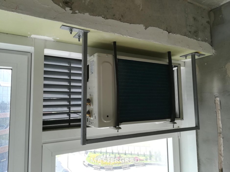 Наружный блок кондиционера в коробе