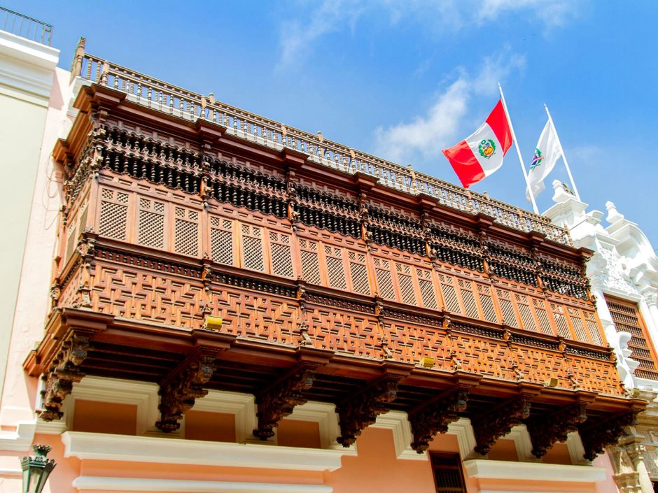 Храмовый балкон 4 буквы