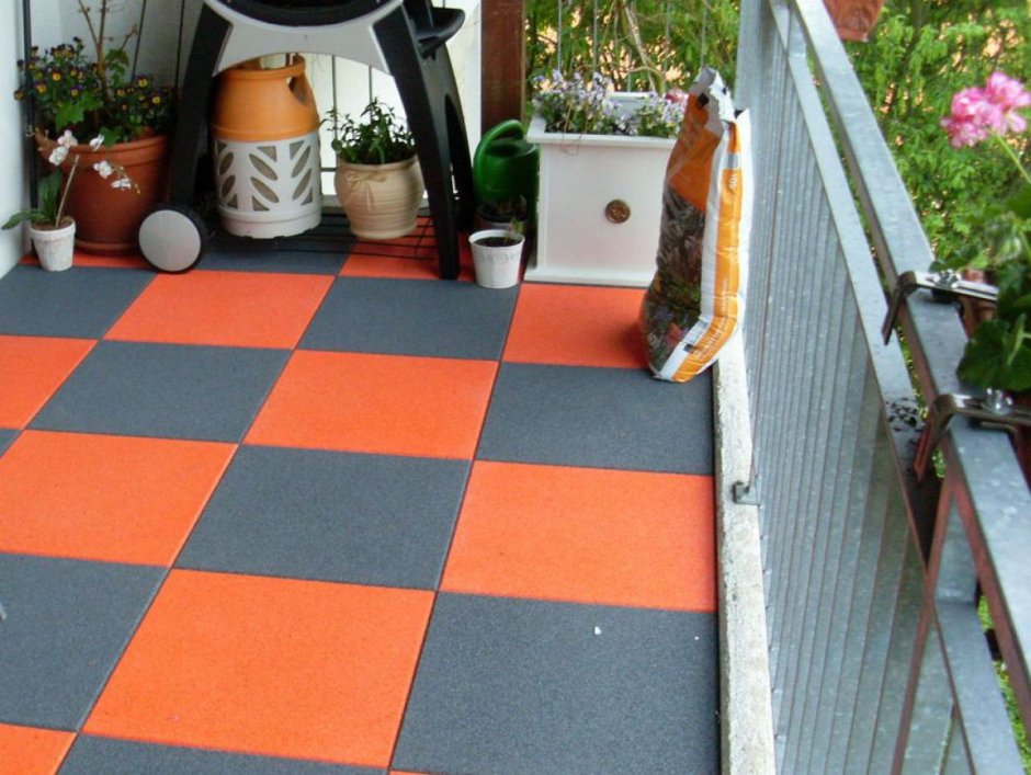 Пол на балконе из плитки