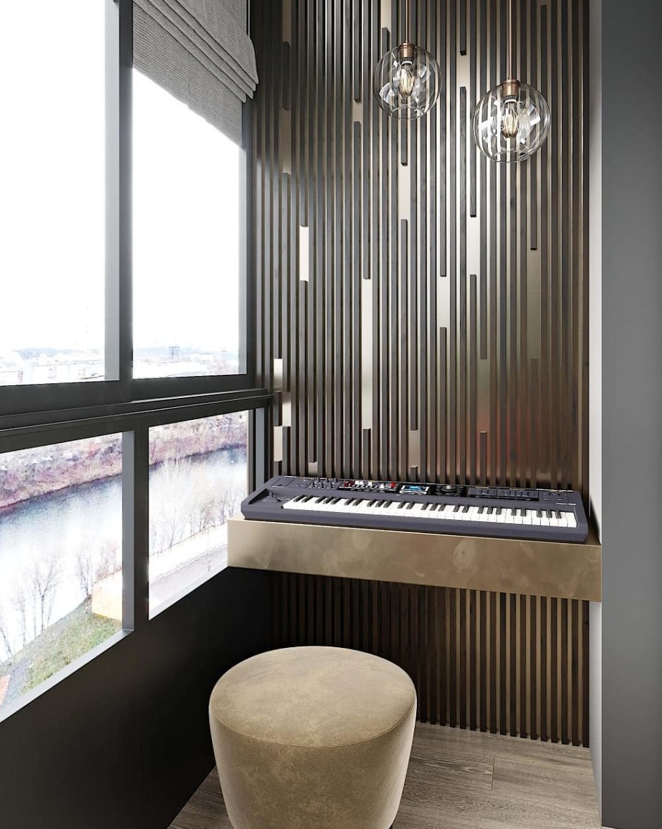 Реечный деревянный потолок на балконе