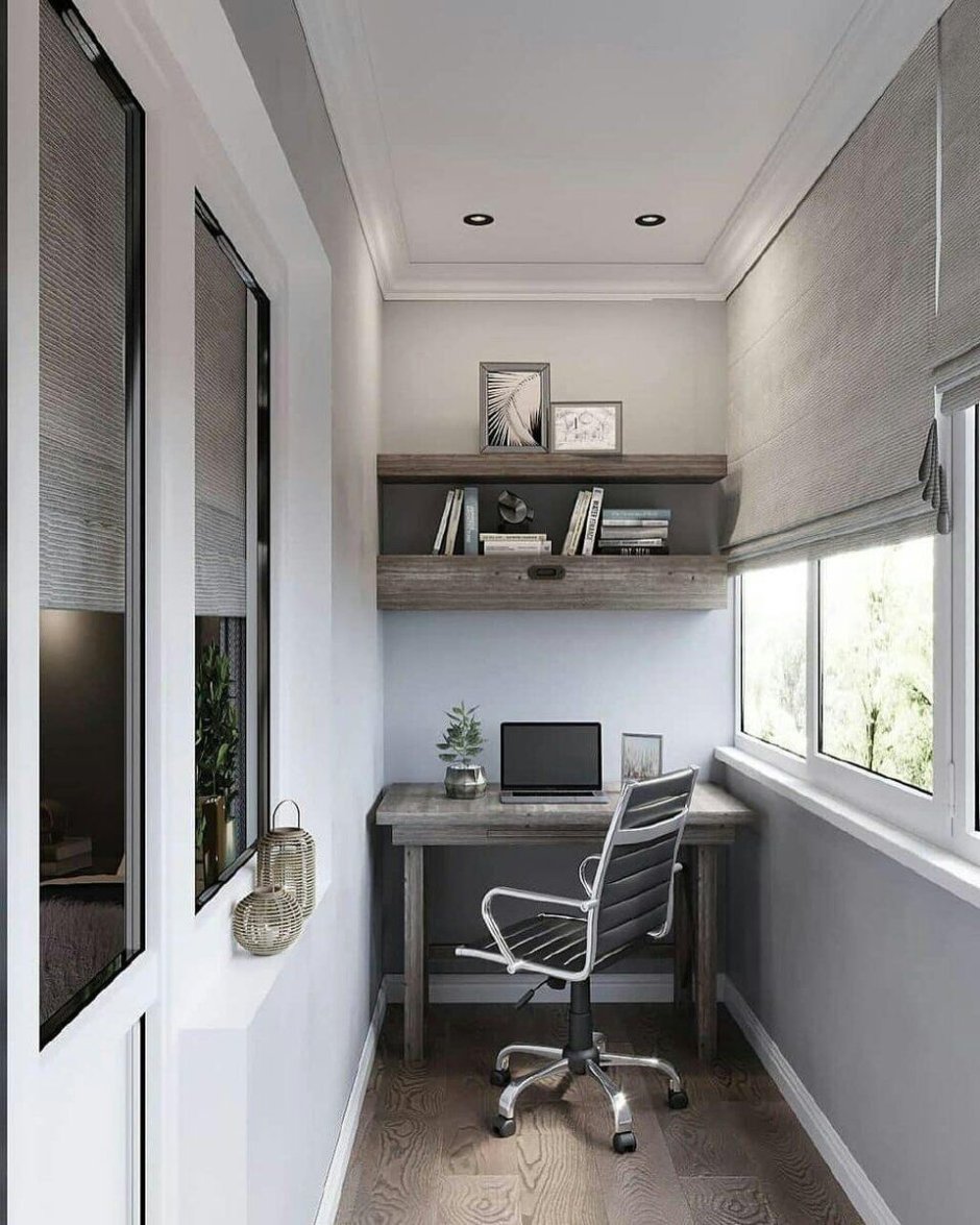 Рабочая зона на балконе