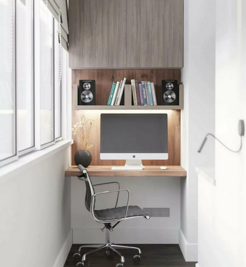 Рабочее место на лоджии