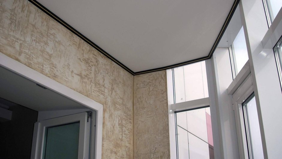 Отделка балкона мраморной крошкой