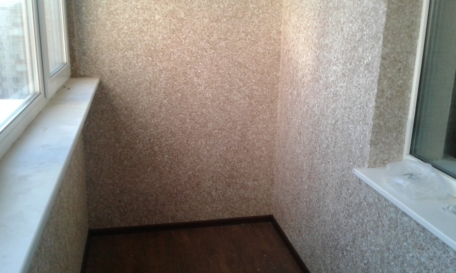 Отделка балкона декоративным камнем