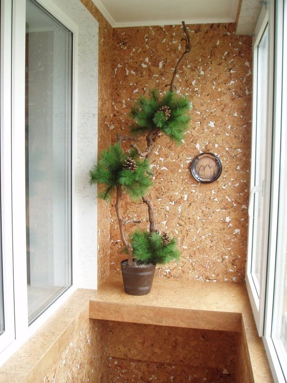 Отделка балкона короедом