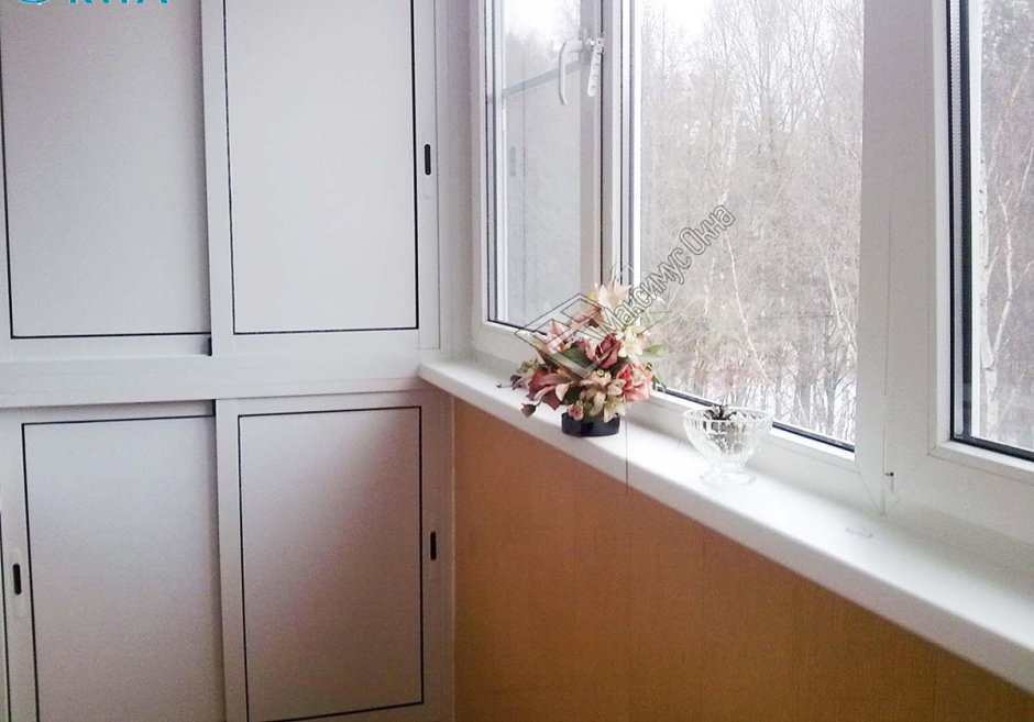 Шкафчик на балкон