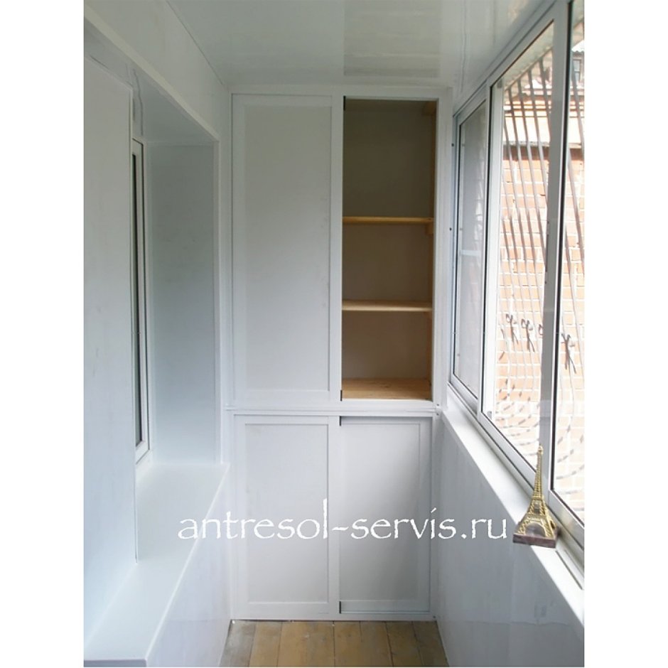 Алюминиевый шкаф на балкон