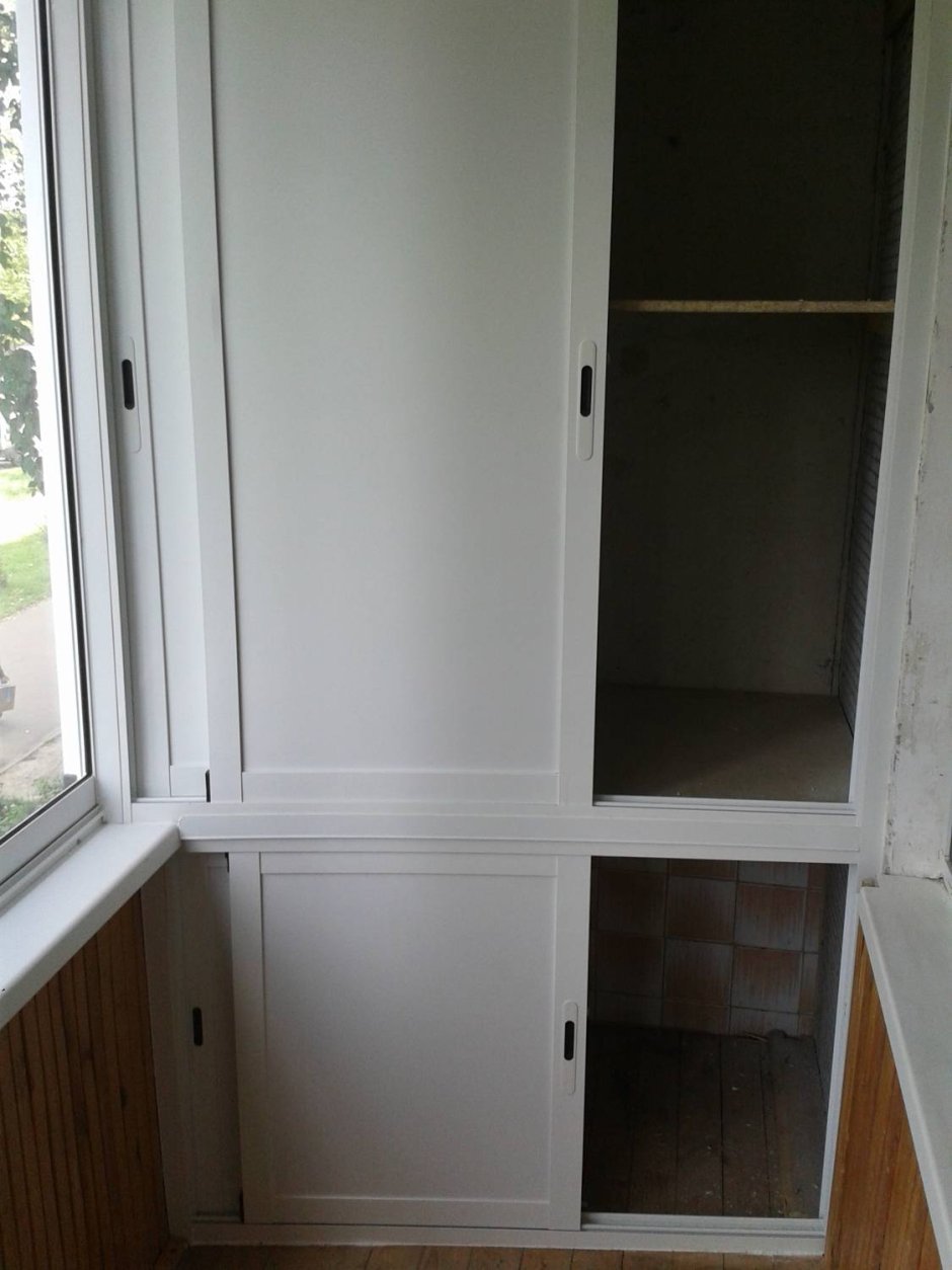 Шкаф ПВХ на балкон