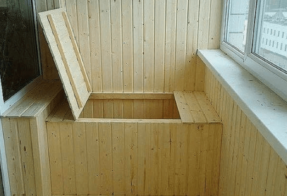 Ящик на балкон