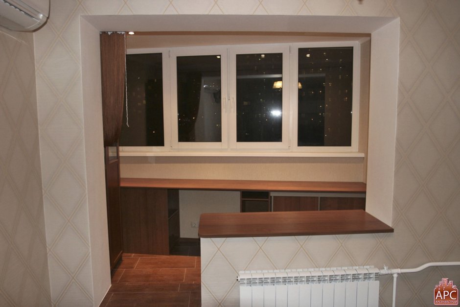 Барная стойка у панорамного окна