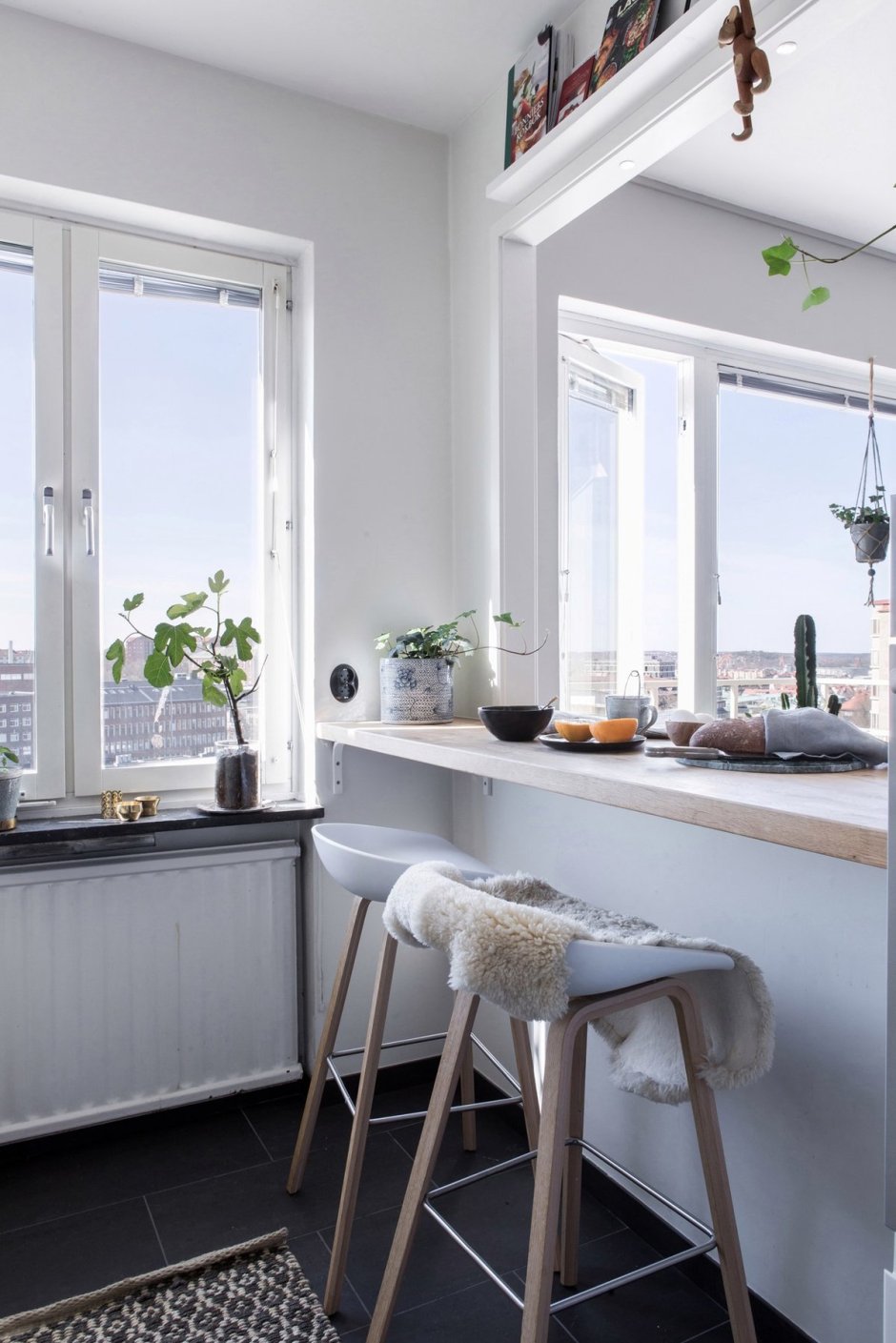 Барная стойка из подоконника