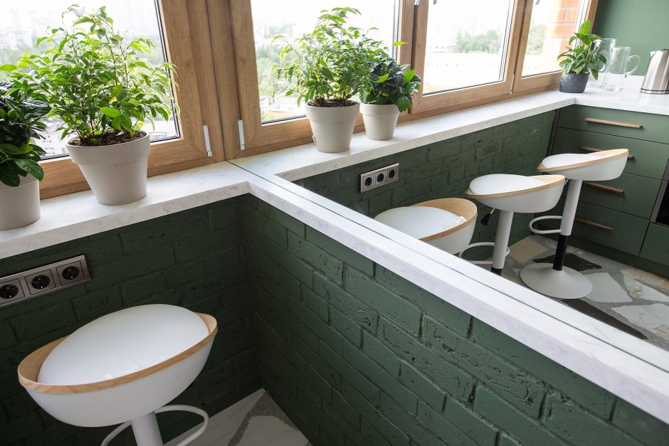 Балкон с барной стойкой