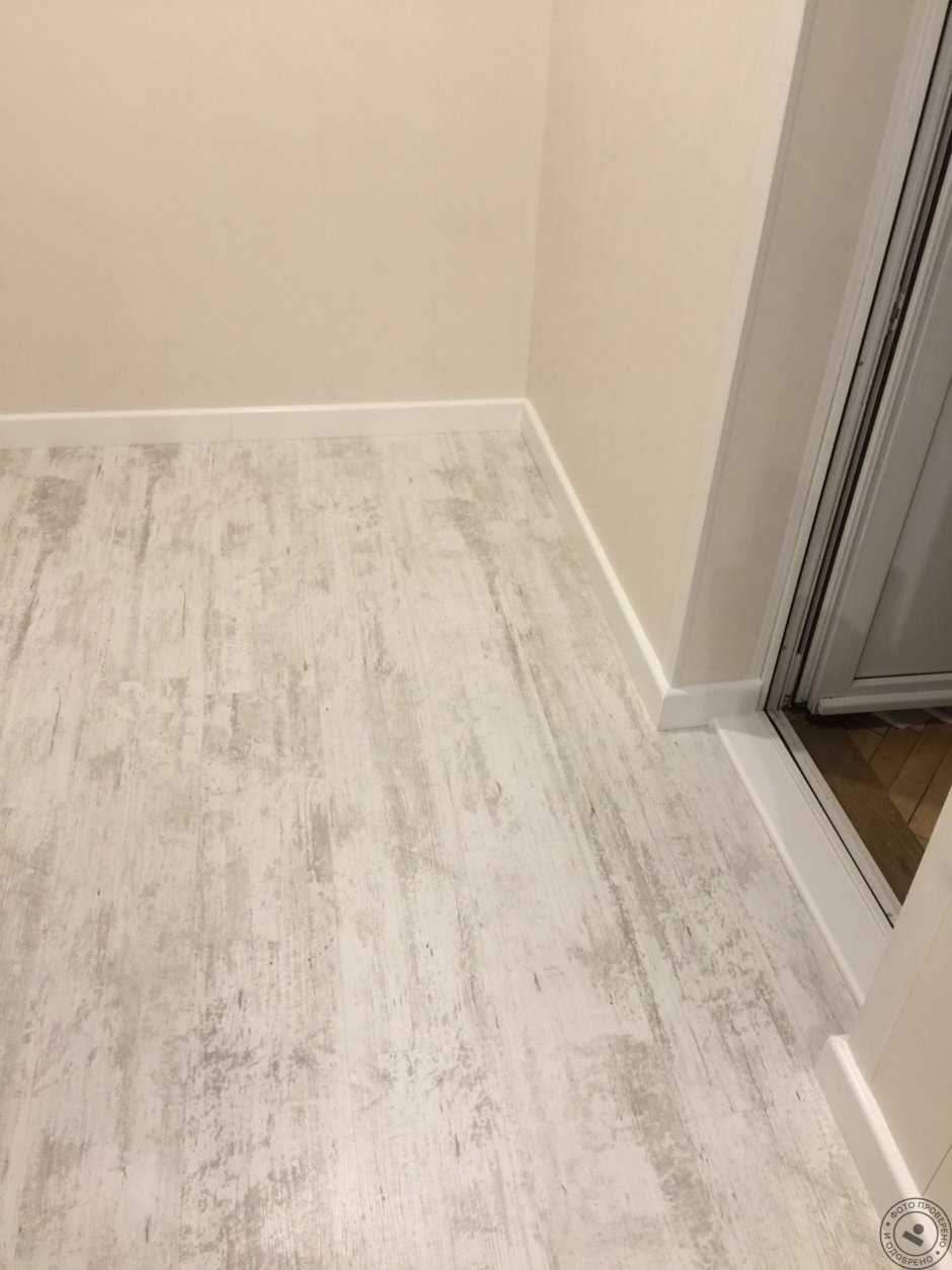 Плинтус напольный на лоджию