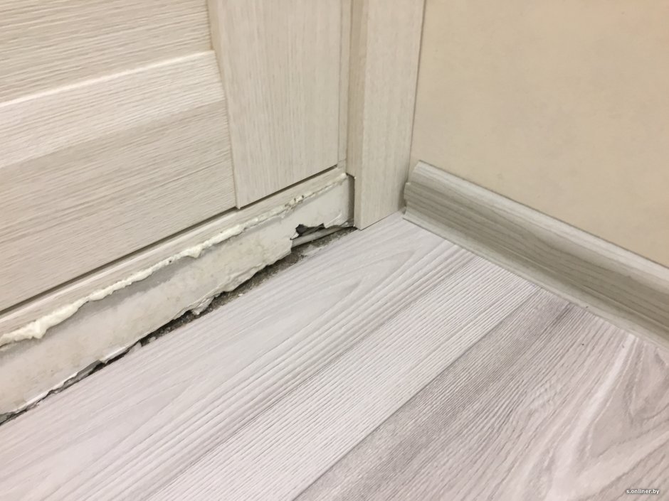 Плинтуса от конденсата