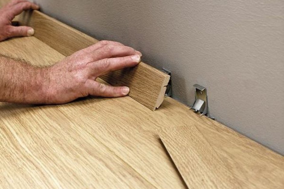 Плинтус для линолеума