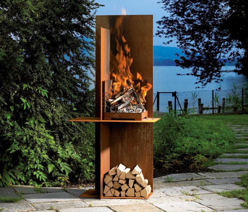 Уличный камин из газовый