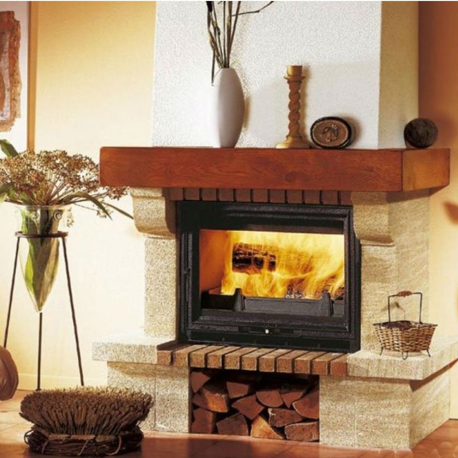 Камин в деревянном доме