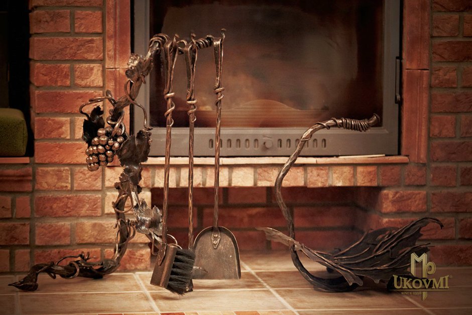 Принадлежности для камина