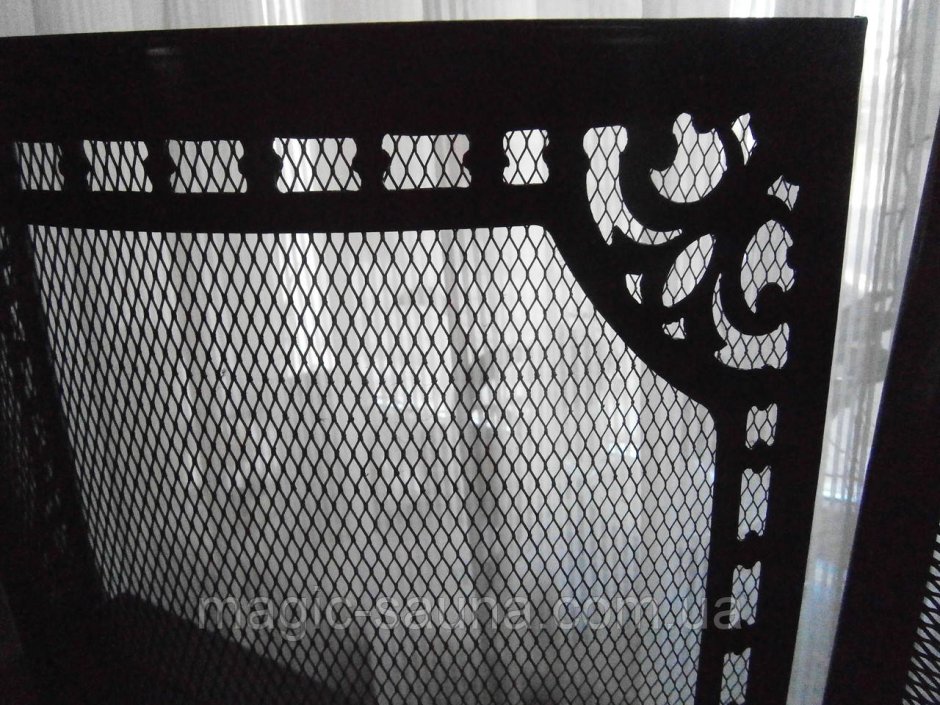 Сетка чтобы закрыть камин от искр