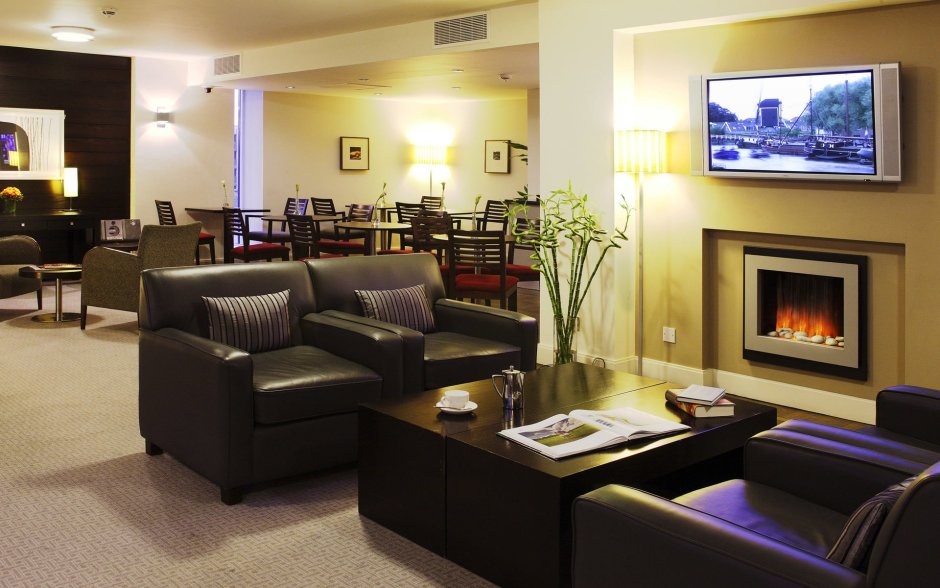 Камин в отеле