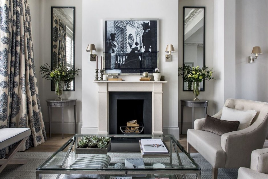 Гостиная с камином неоклассицизм стиль