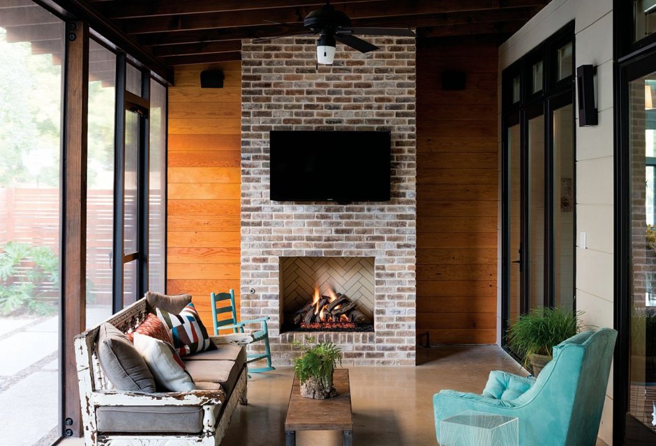 Комната с камином