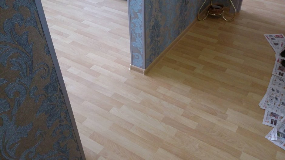 Разный линолеум в комнатах