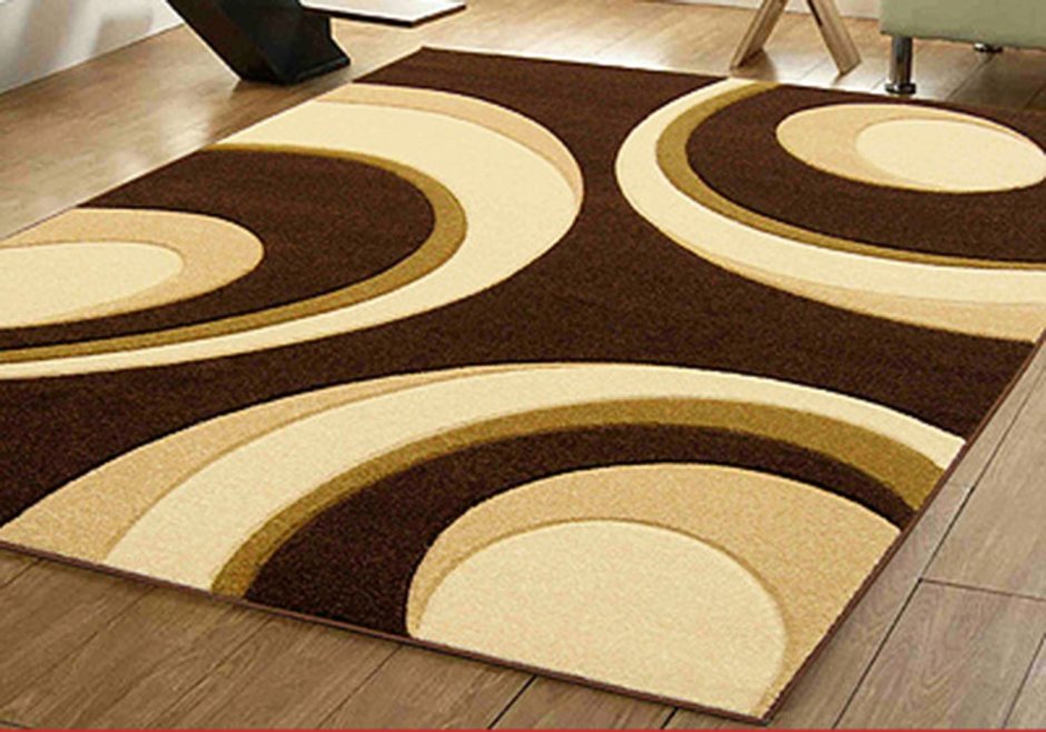 Коричневый ковер в интерьере