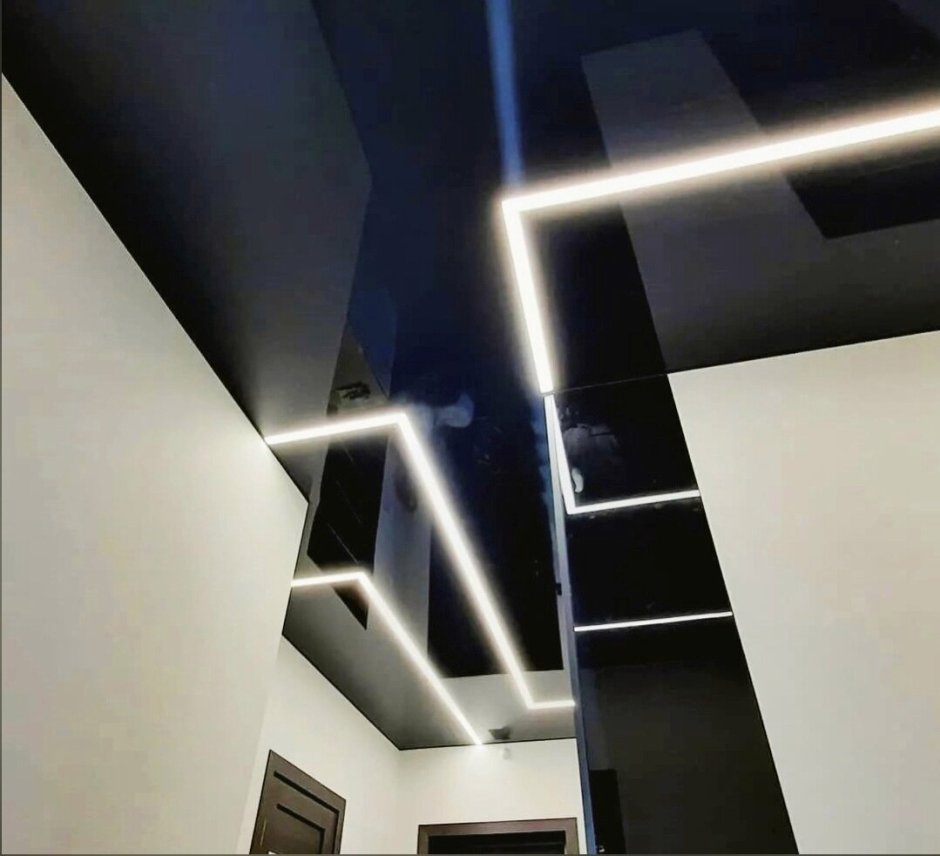 Потолок в прихожей